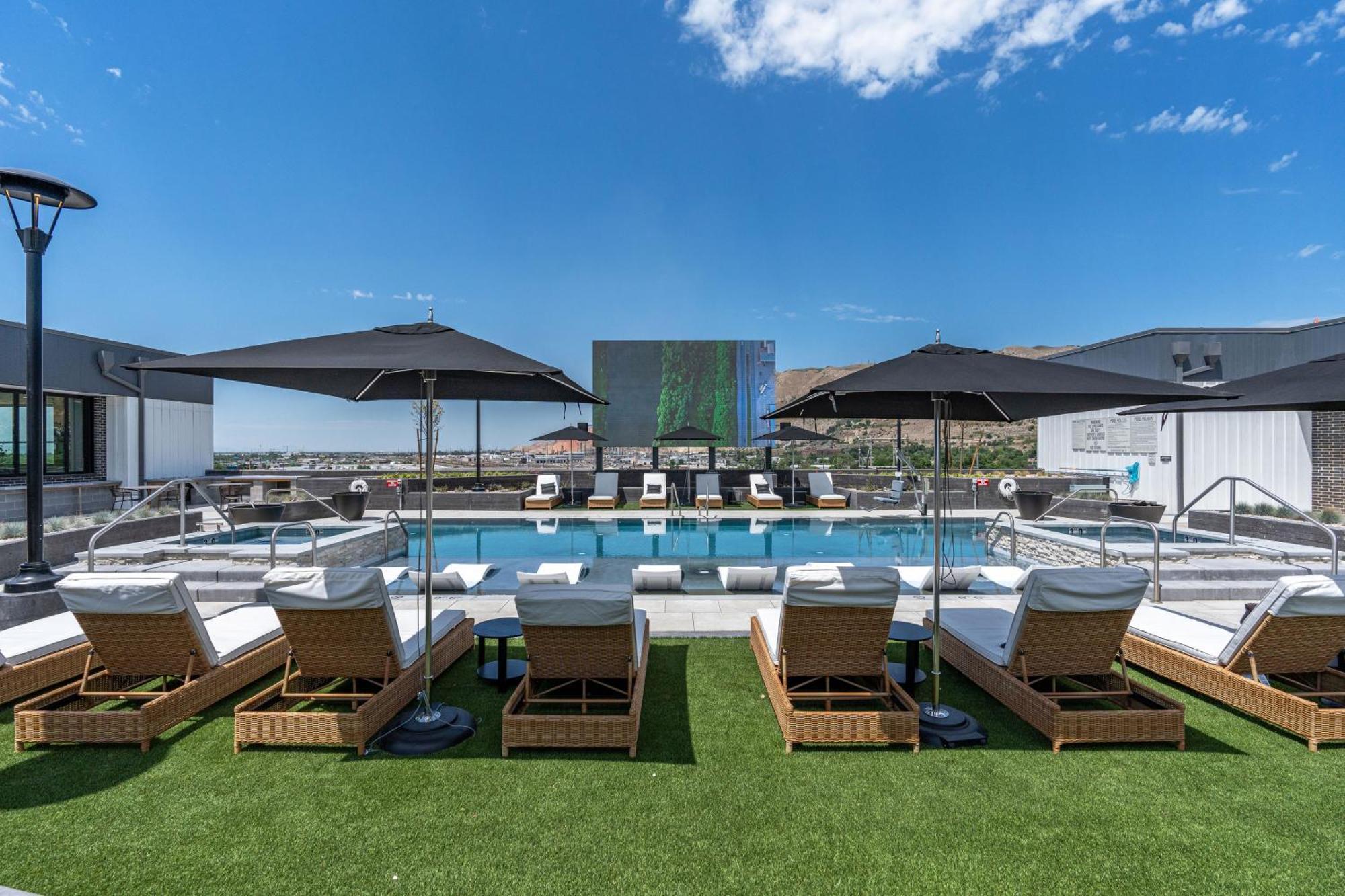 Outstanding Amenities-New Complex- Downtown Luxury Apartment ซอลต์เลคซิตี้ ภายนอก รูปภาพ