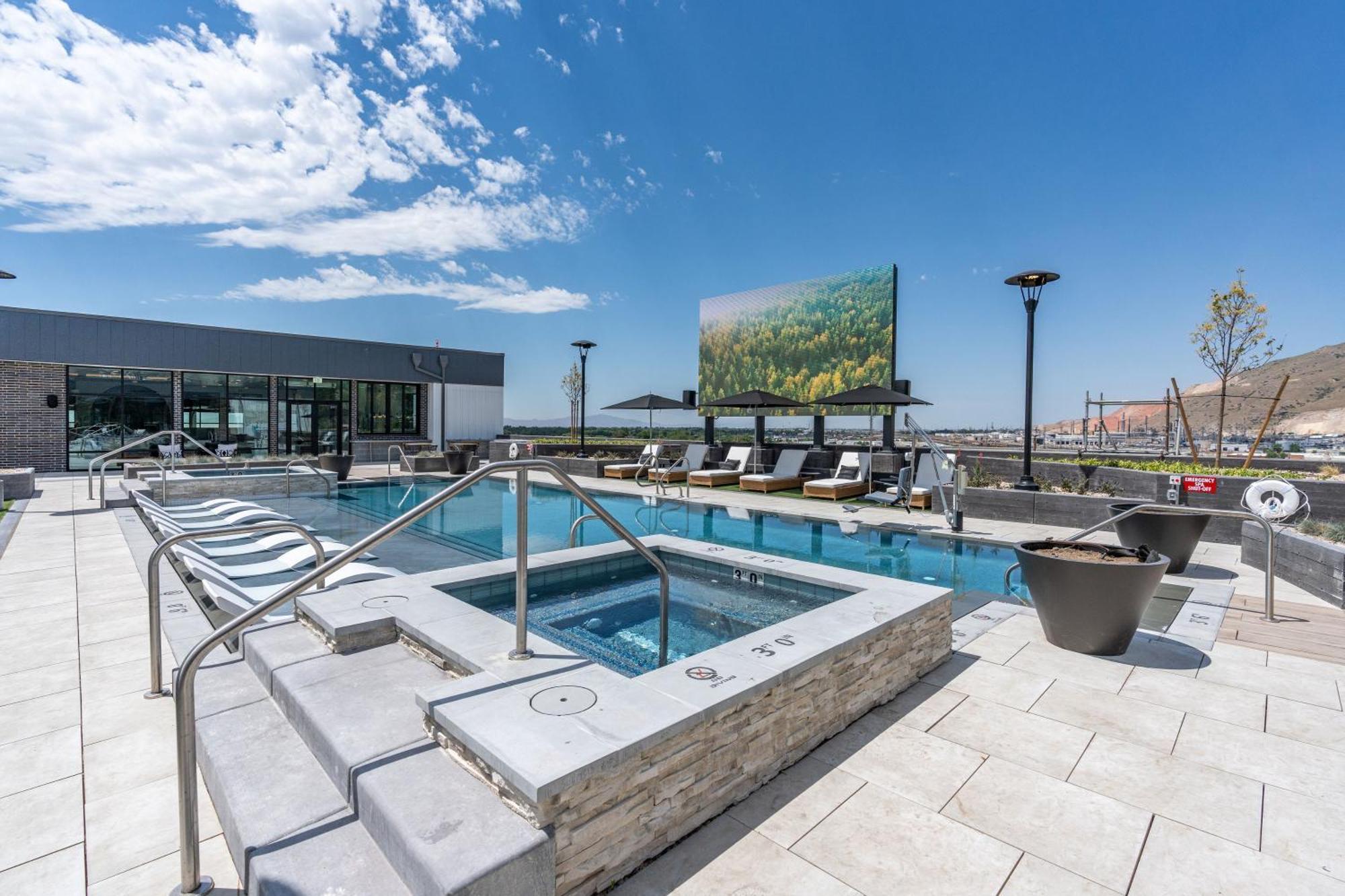 Outstanding Amenities-New Complex- Downtown Luxury Apartment ซอลต์เลคซิตี้ ภายนอก รูปภาพ